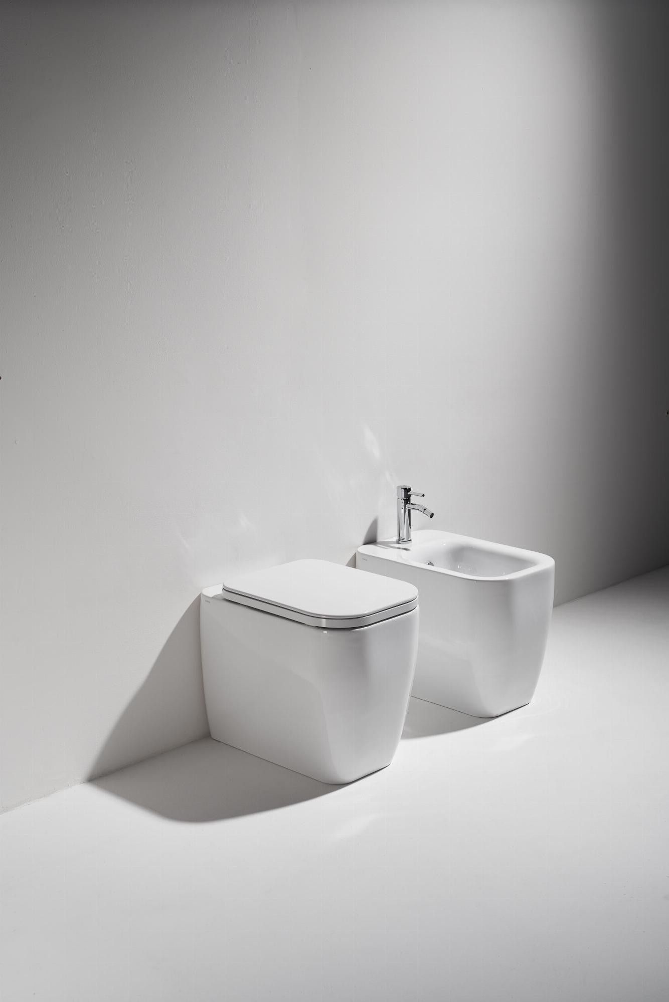SIMAS BIDET HENGES